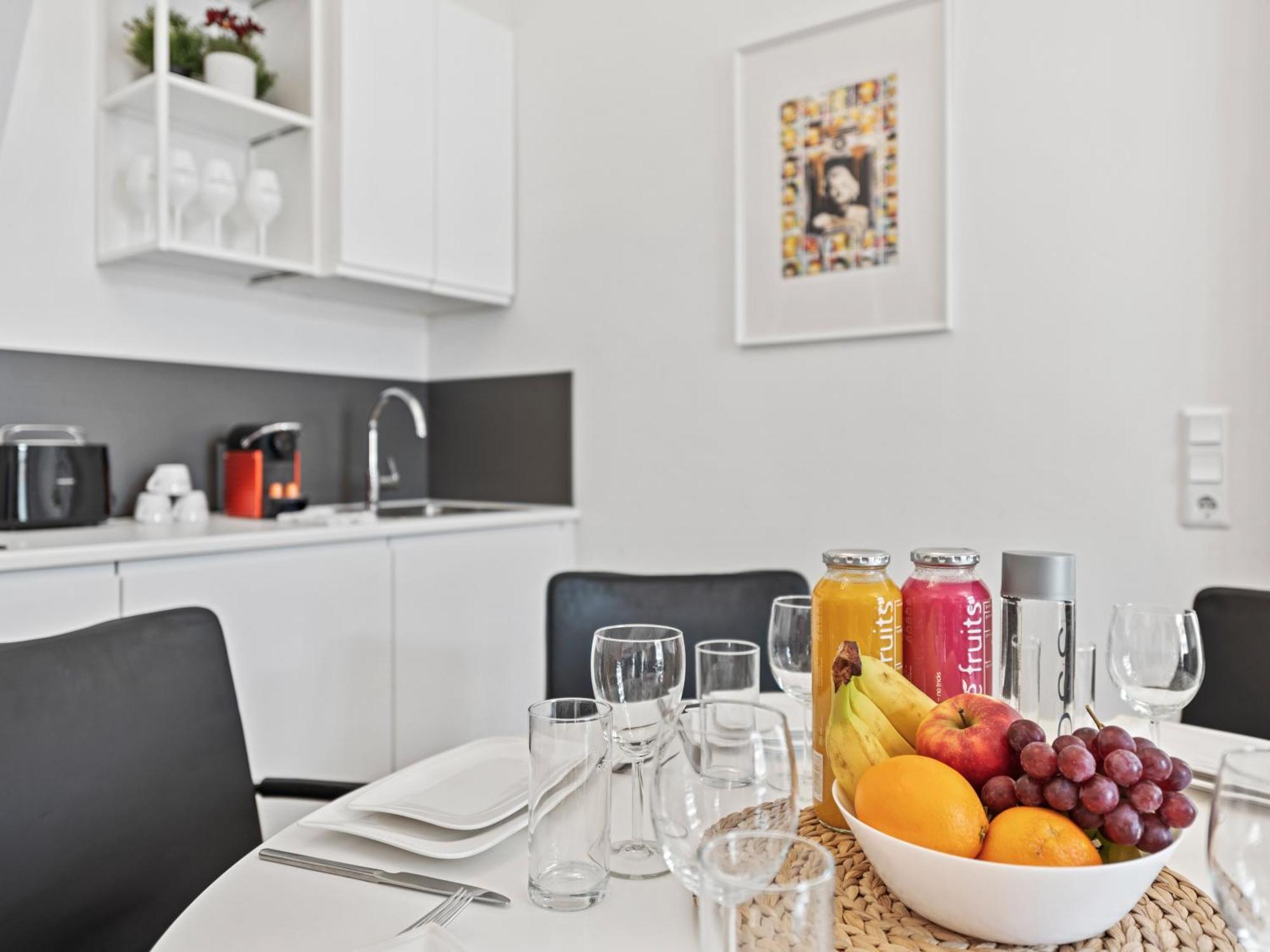 Sky9 Apartments City Center Viena Exterior foto