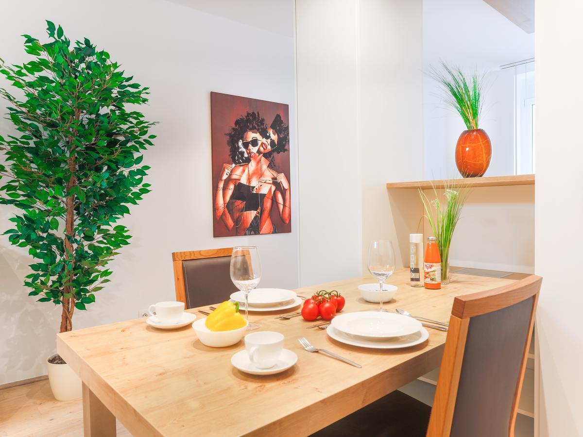 Sky9 Apartments City Center Viena Exterior foto